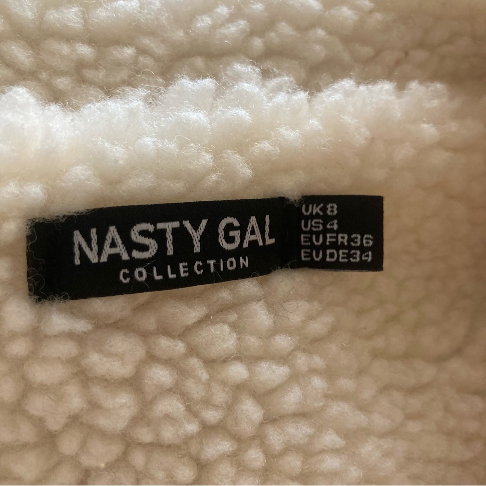 Nasty Gal Corduroy Trucker Bomber Jacket - Picture 9 of 10